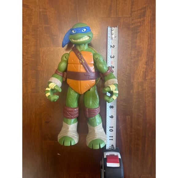 Teenage Mutant Ninja Turtle Leonardo 11” Viacom 2013 - Picture 4 of 6